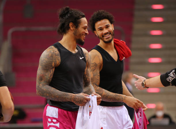 近日披露 近日披露