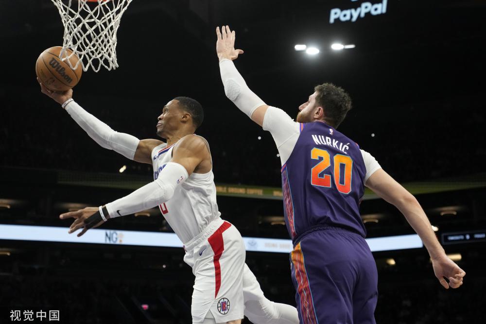 一名球员若 一名球员若