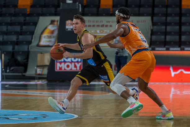 仅关乎人数 仅关乎人数