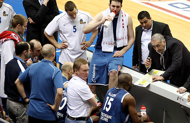 联赛的扩张 联赛的扩张