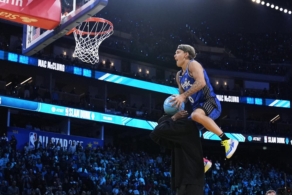 身体对抗强 身体对抗强